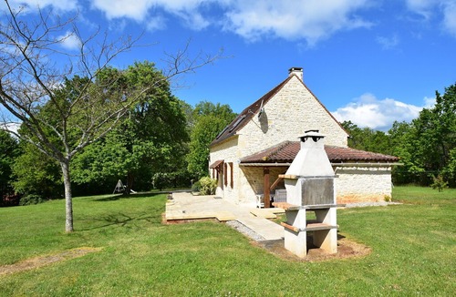 Uzech House | Spacious Holiday Home with Private Swimming Pool in Uzech