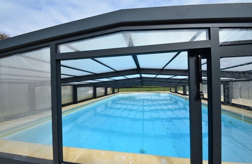 Uzech House | Spacious Holiday Home with Private Swimming Pool in Uzech