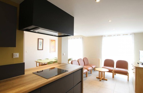 Biville Cottage | Spacious house in La Hague with pets allowed and parking
