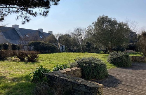 Bangor House | Spacious house near beach with garden in Bangor