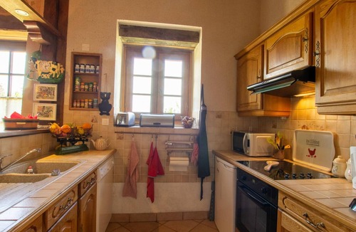 Cherveix-Cubas Cottage | Spacious house with Wifi, near Cherveix-Cubas