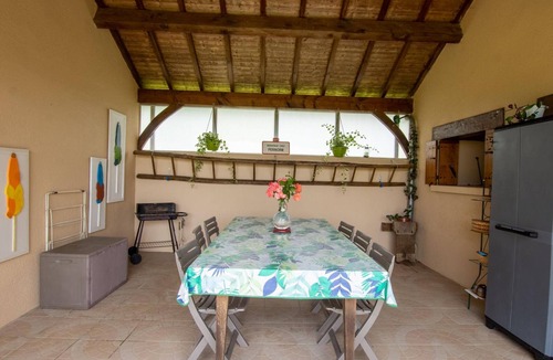 Cherveix-Cubas Cottage | Spacious house with Wifi, near Cherveix-Cubas