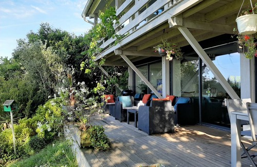 Urt House | Spacious House with Garden, Pool, and Panoramic View near Bayonne Beaches