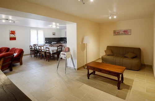 Valigny Cottage | Spacious renovated house, green surroundings