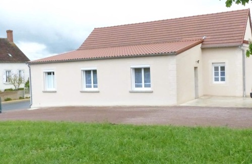 Valigny Cottage | Spacious renovated house, green surroundings