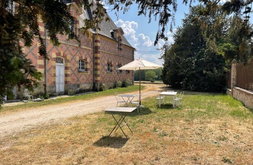Trevol Cottage | Spacious renovated lodge near Moulins for 10 p, pets welcome, WiFi