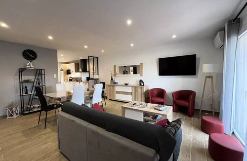 Canet-Plage Villa | Spacious single-story 3-bedroom villa with air conditioning, near the beach