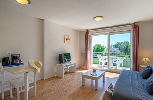 Plescop Apartment | Spacious Stay for Two Near Vannes