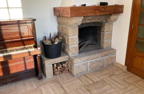 Le Teilleul Villa | Spacious Two-Bedroom Guest Suite in Large Village Home