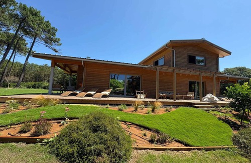 Moliets-et-Maa Villa | Spacious villa with exotic wood terrace - 10 guests