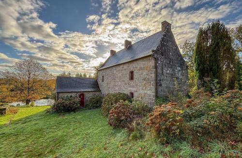 Plounerin Villa | Splendide MANOIR - Proche plages - 4 chambres - 3sdb - 8 pers - WIFI