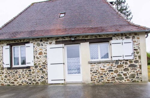 Saint-Mesmin Cottage | Standalone house in the wilderness of Auvézère Valley