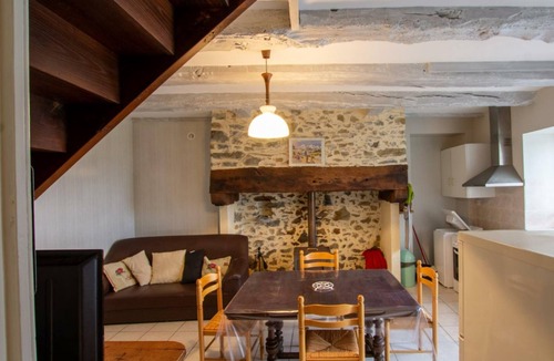 Saint-Mesmin Cottage | Standalone house in the wilderness of Auvézère Valley