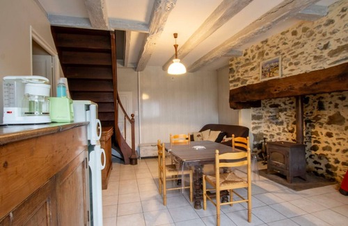 Saint-Mesmin Cottage | Standalone house in the wilderness of Auvézère Valley