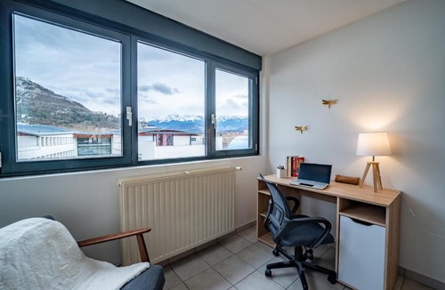 Secteur 1 Apartment | Standing Europole, garage privé, calme, netflix