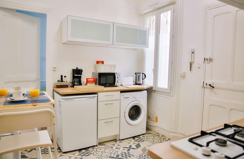 Saint-Martin-du-Littoral Apartment | Stay Alma - Beach - Spacious with shared courtyard