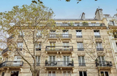 Sorbonne Apartment | STEPS AWAY FROM ICONIC LANDMARKS- AN IDEAL CHOICE FOR YOUR NEXT PARISIAN GETAWAY