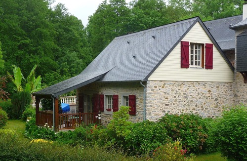 Eysus House | STONE BRIDGE GITE - 1 TO 4 PEOPLE Ranked 3 * by AP label FISHING GÎTE.