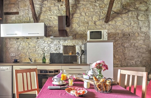 Fargues Cottage | Stone cottage renovated with an exceptional view