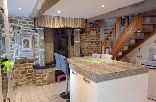 Tocqueville House | Stone house 170m³ Pleasant. 2 to 10 people .2 days to 1 or 2 weeks