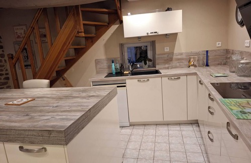 Tocqueville House | Stone house 170m³ Pleasant. 2 to 10 people .2 days to 1 or 2 weeks