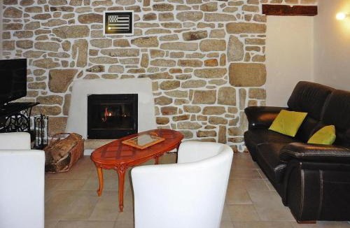 Plobannalec-Lesconil House | Stone House near Torche Beach