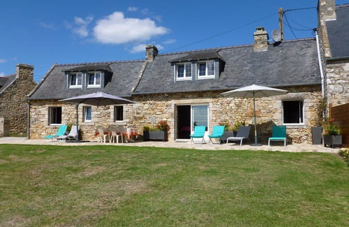 Camaret-sur-Mer House | Stone house with exceptional sea view on 3000m2 of land.