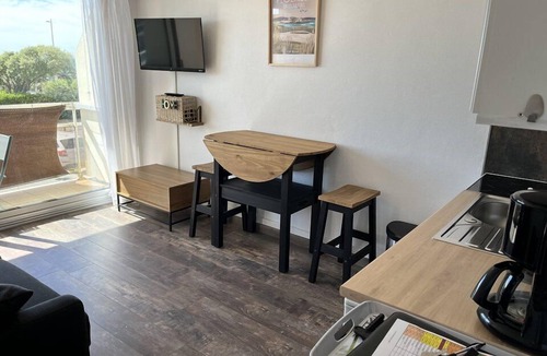 Le Fort Bloque Apartment | Studio 2 pax, superb sea view, 50m from the beach of Fort Bloqué