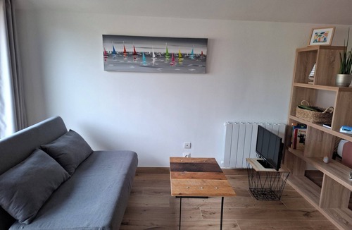 Trevignon Apartment | Studio 5 minutes' walk from the beach