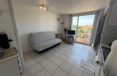 Argeles Plage Apartment | Studio Alcôve 3 pers avec balcon et parking privé à 300m des plages d'Argelès - FR-1-388-60