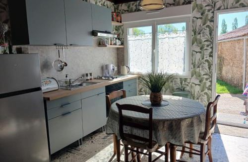 Chatillon-sur-Thouet Apartment | Studio aux portes de Parthenay