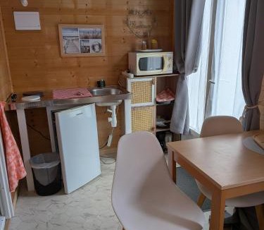 Parentis-en-Born House | Studio bois avec jardinet