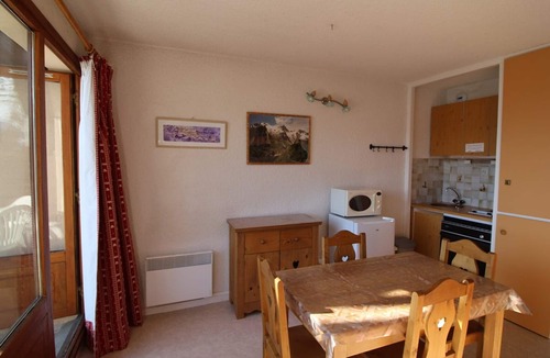 Auris Apartment | Studio cabin for 4, 300m from slopes, balcony, parking, pets allowed - Auris en Oisans