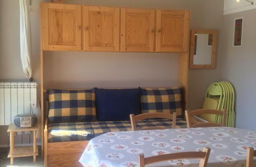 Correncon-en-Vercors Apartment | Studio cabine 33m² pieds des pistes, Animaux admis, Balcon sud - FR-1-515-79
