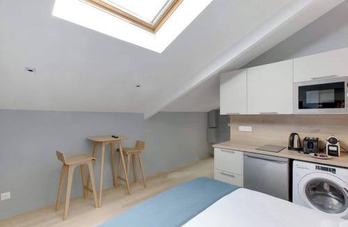Neuilly-sur-Seine Apartment | Studio climatisé confort & charme – Neuilly