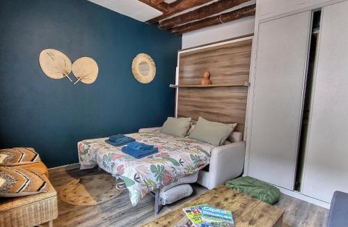 Mennecy Apartment | Studio Colonial Checkpoint 2 étoiles Mennecy Netflix Fibre
