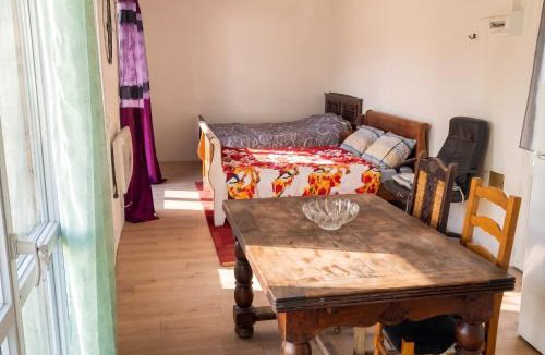 Bellerive-sur-Allier Apartment | Studio confortable à Bellerive-sur-Allier 30 m² avec jardin