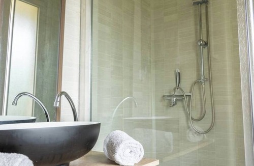 Saint-Paul-les-Dax Apartment | 🏡 Studio Confort - 2 Double Beds, Parking - À Deux Pas des Thermes & Dax