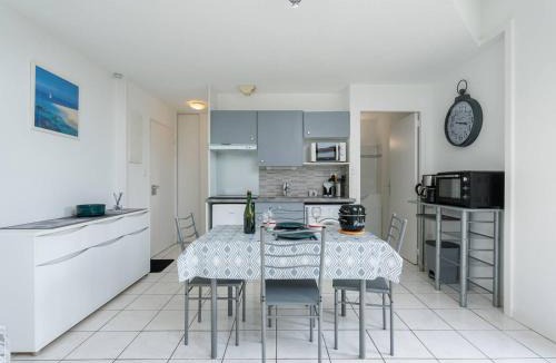 Carnac Apartment | Studio cosy 25m² à Carnac, à 500m des plages, pour 2 personnes - FR-1-477-181