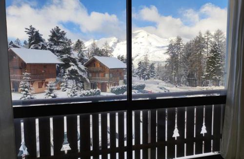 La Joue du Loup Apartment | Studio cosy accès direct pistes, balcon vue montagne - FR-1-504-691