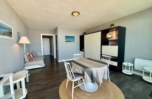 Quiberon Apartment | Studio de 33m² à Quiberon, vue mer, animaux acceptés, parking - FR-1-478-86