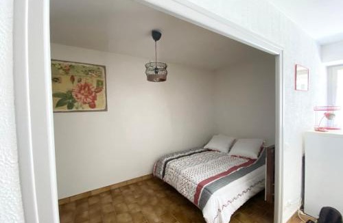 Jullianges Apartment | Studio en rez-de-chaussée tout équipé