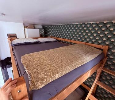 Hopital Saint-Louis Apartment | Studio equipé, lumineux a Paris