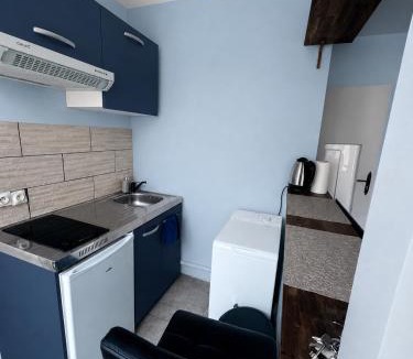 Hopital Saint-Louis Apartment | Studio equipé, lumineux a Paris