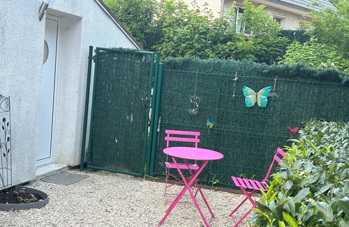 Croissy-Beaubourg Apartment | Studio house near Paris and Disneyland