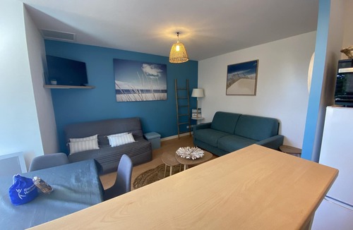 Guidel-Plages Apartment | Studio in Guidel 100m from the beach with parking
