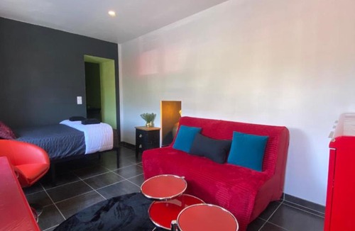 Les Salles-du-Gardon Apartment | Studio indépendant RDC, Parking privé & Wi-Fi haut débit