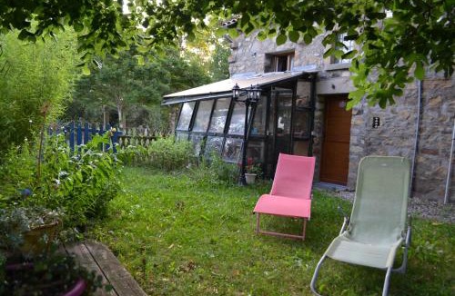 Egliseneuve-pres-Billom Bed & Breakfast | studio indépendant dans maison à la campagne