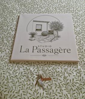 Plouvorn Apartment | Studio La passagère