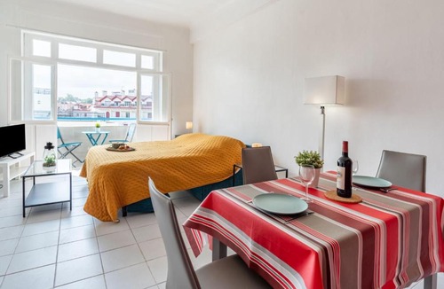 Saint-Jean-de-Luz City Center Apartment | Studio La Pergola-8 by Interhome
